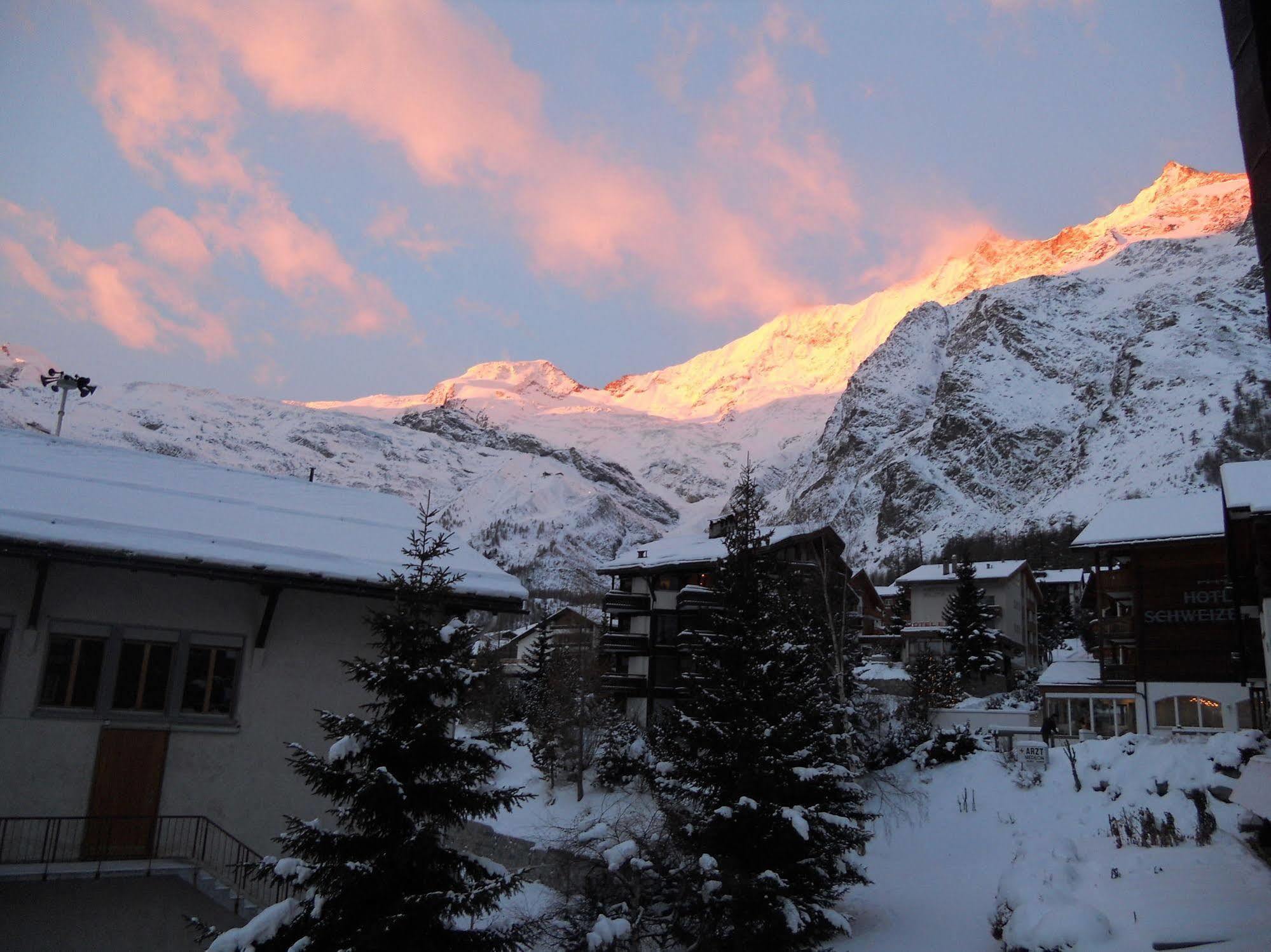 Chalet Alpenruh Saas-Fee Bagian luar foto