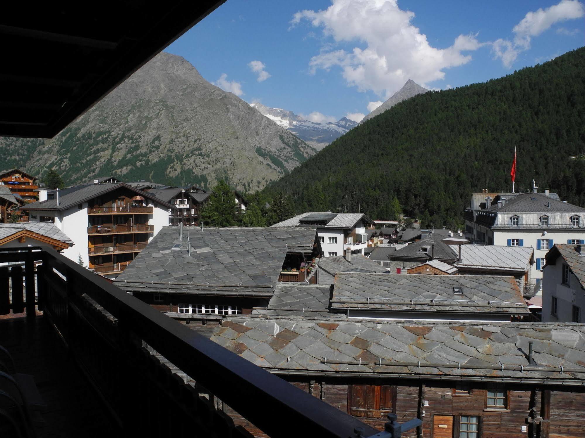 Chalet Alpenruh Saas-Fee Bagian luar foto