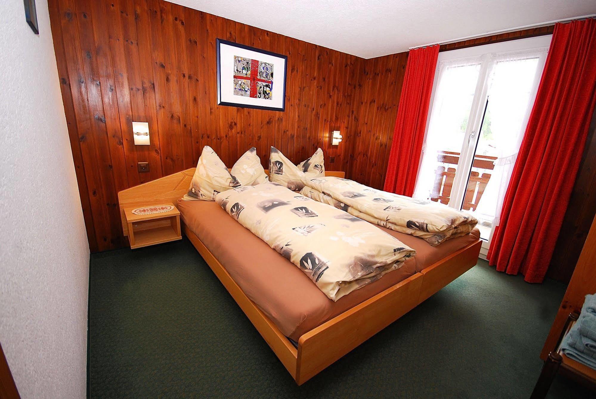 Chalet Alpenruh Saas-Fee Bagian luar foto